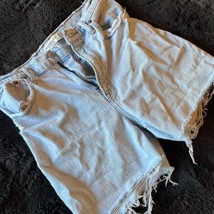The ‘90s straight ultra high rise shorts